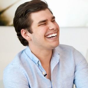 Meet your Posher, Aj